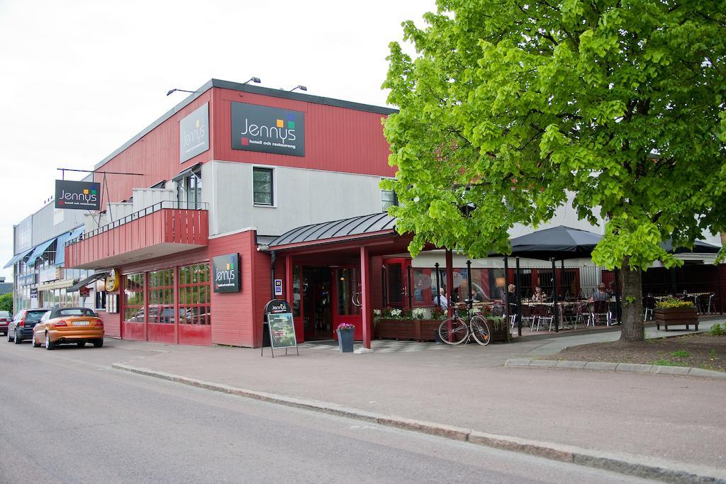 Jennys Hotell Och Restaurang Арвика Екстериор снимка