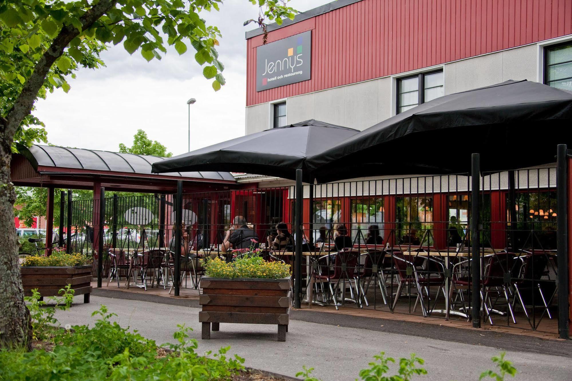 Jennys Hotell Och Restaurang Арвика Екстериор снимка